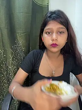 Snapshot of Cutiepie- chatting on May 15, 9:00 pm Cutiepie- online show from May 15, 9:00 pm