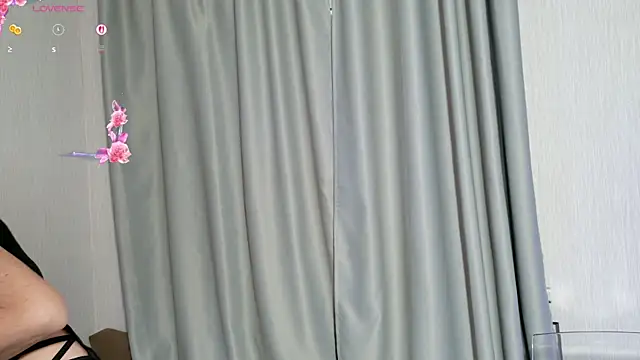 verywetforyou online show from July 17, 11:06 am