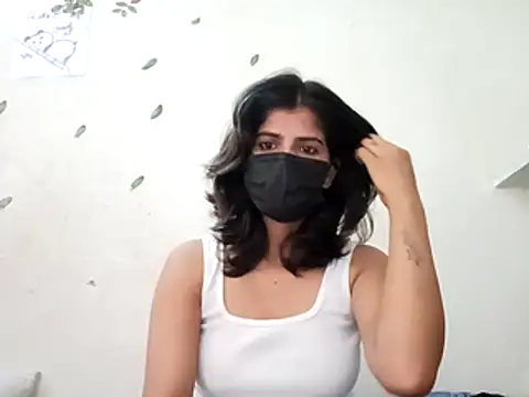 rubisassy14 online show from April 4, 8:01 am