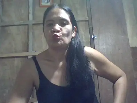 Snapshot of PinayZaira chatting on June 18, 11:14 am PinayZaira online show from June 18, 11:14 am
