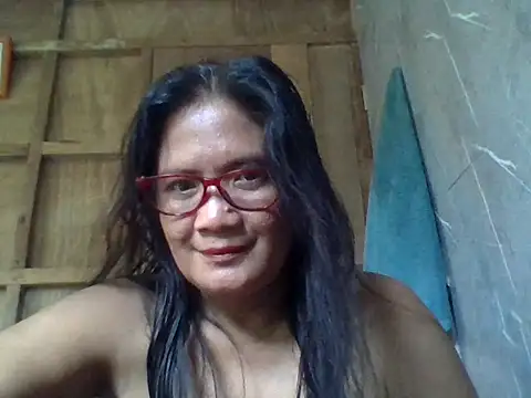 Snapshot of PinayZaira chatting on June 20, 3:20 am PinayZaira online show from June 20, 3:20 am