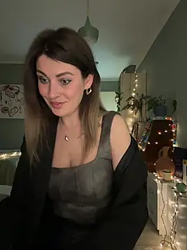 Snapshot of Rita_Tease chatting on April 6, 5:47 pm Rita Tease online show from April 6, 5:47 pm