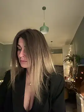 Snapshot of Rita_Tease chatting on April 14, 6:03 pm Rita Tease online show from April 14, 6:03 pm