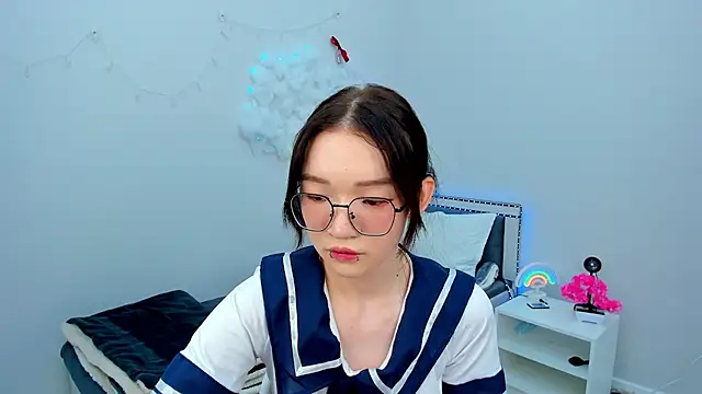 Snapshot of syuri_sun chatting on June 3, 1:36 pm syuri sun online show from June 3, 1:36 pm