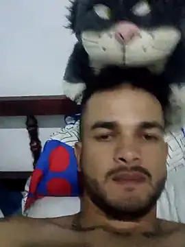 Snapshot of Nicolas_Moncadas chatting on May 4, 7:54 pm Nicolas Moncadas online show from May 4, 7:54 pm