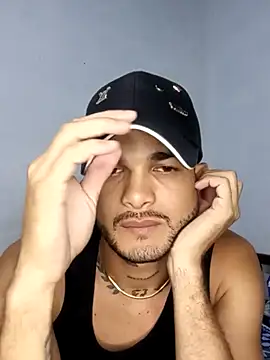 Snapshot of Nicolas_Moncadas chatting on May 6, 3:24 am Nicolas Moncadas online show from May 6, 3:24 am