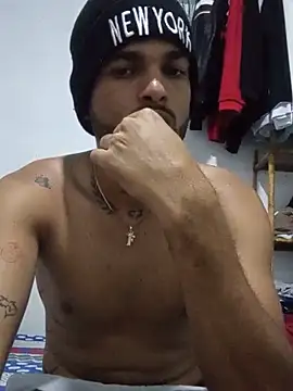 Snapshot of Nicolas_Moncadas chatting on May 21, 5:42 pm Nicolas Moncadas online show from May 21, 5:42 pm