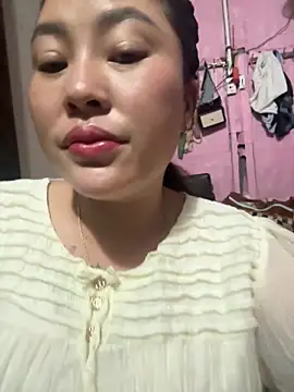 Snapshot of Lina-Naughty chatting on June 9, 3:12 pm Lina-Naughty online show from June 9, 3:12 pm