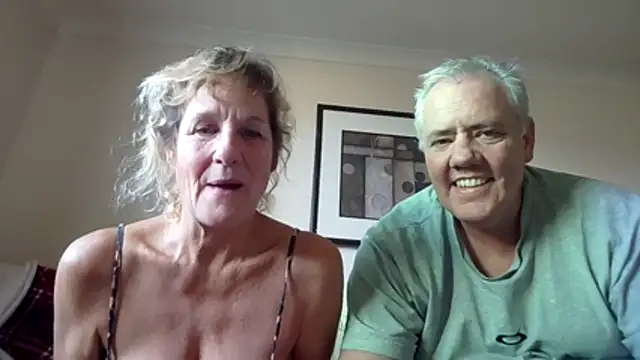 MollyMilf41 online show from March 31, 3:23 pm