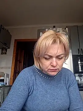 SylvieGold453 online show from April 23, 8:02 am