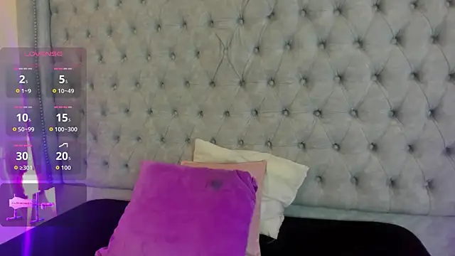 Gyal Smith online show from June 26, 3:44 am