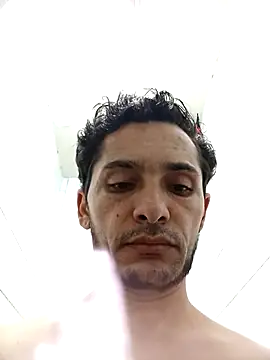 Snapshot of guguba chatting on April 1, 6:49 pm guguba online show from April 1, 6:49 pm