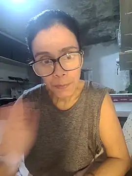 Snapshot of Cristotoza chatting on June 18, 3:40 am Cristotoza online show from June 18, 3:40 am