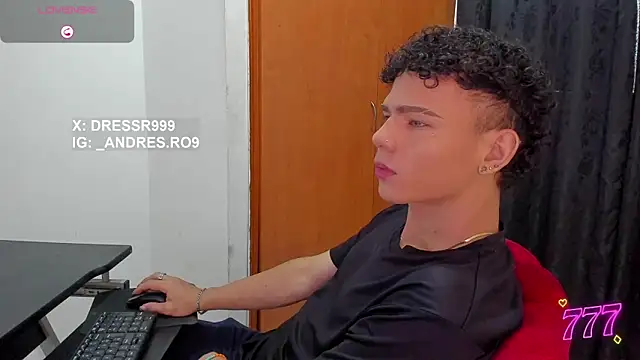 sebascuterouss online show from June 9, 2:39 pm