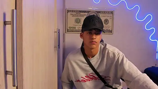 dante martinez online show from April 24, 9:28 pm