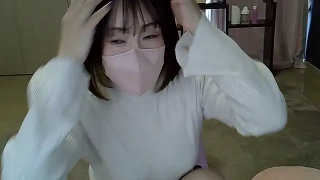 Snapshot of japnmao chatting on April 9, 3:17 am japnmao online show from April 9, 3:17 am