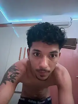 Bruninhoxx26 online show from April 1, 3:51 am