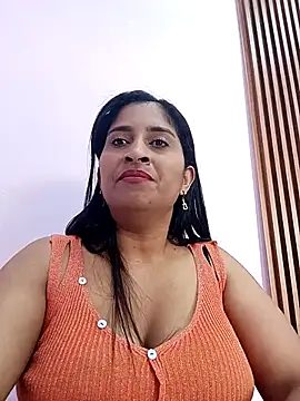 Snapshot of SofiaMendez1_ chatting on April 25, 1:41 pm SofiaMendez1 online show from April 25, 1:41 pm