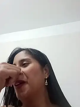 Snapshot of SofiaMendez1_ chatting on April 28, 2:38 am SofiaMendez1 online show from April 28, 2:38 am