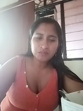 Snapshot of SofiaMendez1_ chatting on May 15, 6:48 pm SofiaMendez1 online show from May 15, 6:48 pm