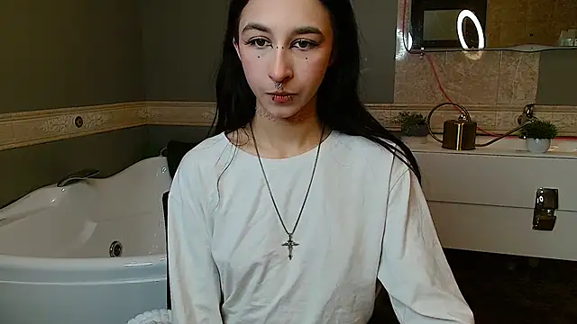 Snapshot of MelissaSparrow chatting on May 20, 1:01 am MelissaSparrow online show from May 20, 1:01 am