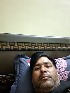 Snapshot of Anurag-Sindhu chatting on April 7, 5:13 pm Anurag-Sindhu online show from April 7, 5:13 pm