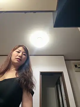 Snapshot of Ava_xxx chatting on April 28, 10:31 am Ava xxx online show from April 28, 10:31 am