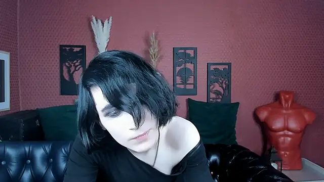 Snapshot of Micke_Dio chatting on April 21, 9:15 am Micke Dio online show from April 21, 9:15 am