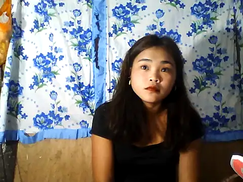 Snapshot of AsianPinay18 chatting on April 6, 6:36 am AsianPinay18 online show from April 6, 6:36 am