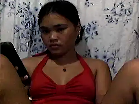 Snapshot of AsianPinay18 chatting on April 23, 12:29 pm AsianPinay18 online show from April 23, 12:29 pm