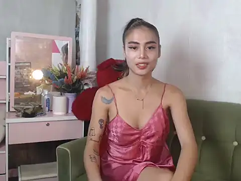 Snapshot of Martha4you chatting on April 28, 7:19 pm Martha4you online show from April 28, 7:19 pm