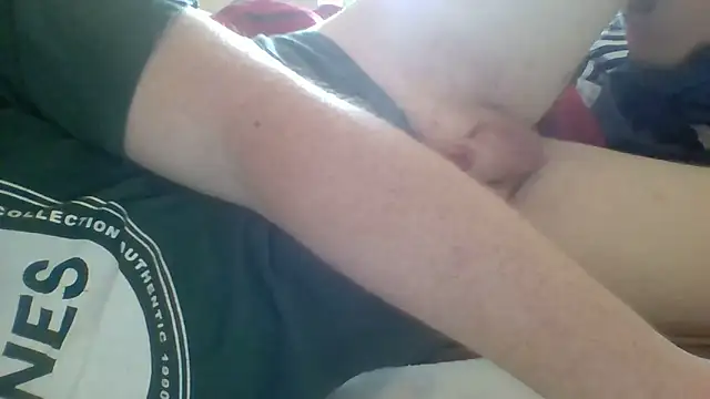 Snapshot of Pallmees chatting on June 13, 8:01 am Pallmees online show from June 13, 8:01 am