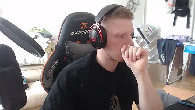 White eyebrow online show from April 2, 10:57 am