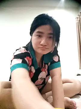 Alicee 001 online show from April 13, 4:23 pm