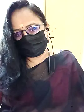 Snapshot of monisha_cam chatting on April 15, 6:04 pm monisha cam online show from April 15, 6:04 pm