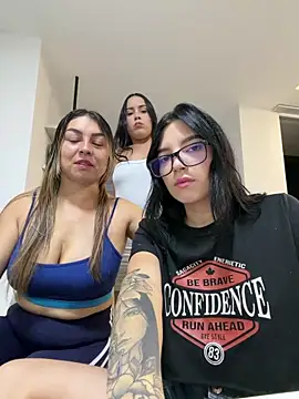 luna swee online show from April 22, 12:46 am