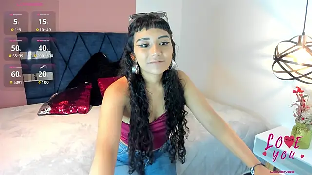Snapshot of Hanna_Clark__ chatting on July 4, 11:49 am Hanna Clark online show from July 4, 11:49 am