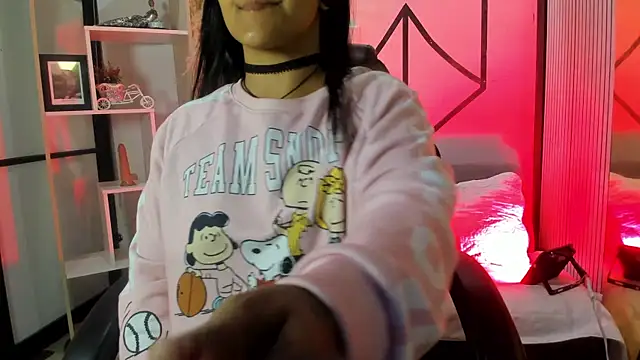 Snapshot of LexiAdamss chatting on April 7, 1:00 pm LexiAdamss online show from April 7, 1:00 pm