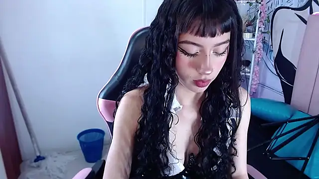 adulce pinkcm online show from May 17, 2:24 pm