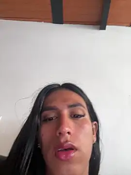 Snapshot of luna_duque chatting on May 27, 3:20 pm luna duque online show from May 27, 3:20 pm