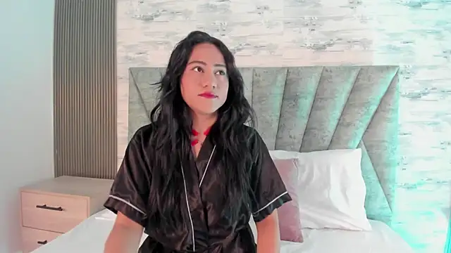 Shashadeluxe online show from April 28, 12:21 pm
