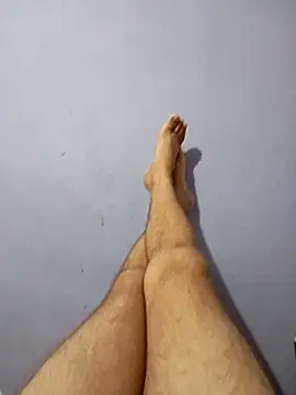 thhand online show from April 8, 3:34 pm