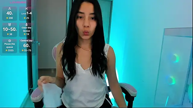 Snapshot of ISABELFORYOU03 chatting on April 3, 6:17 pm ISABELFORYOU03 online show from April 3, 6:17 pm