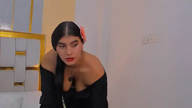 Snapshot of Alara_Keyy chatting on May 26, 9:55 pm Alara Keyy online show from May 26, 9:55 pm