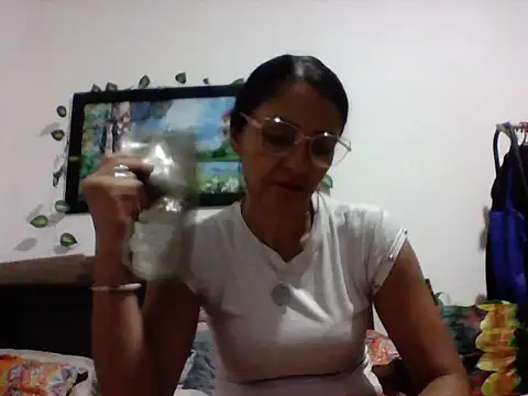 Snapshot of FenixPretty chatting on May 16, 10:08 pm FenixPretty online show from May 16, 10:08 pm