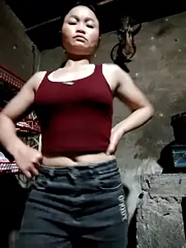 Tieuvy122 online show from May 10, 9:31 pm