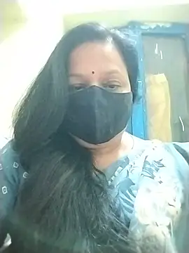 Snapshot of PINKI_024 chatting on July 1, 10:28 am PINKI 024 online show from July 1, 10:28 am