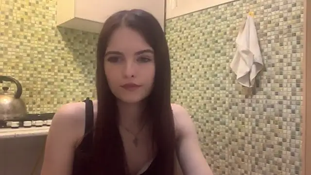 Snapshot of KikiAmino chatting on April 7, 5:13 pm KikiAmino online show from April 7, 5:13 pm