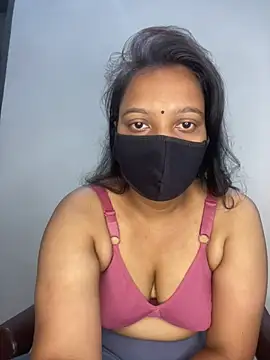 Snapshot of Monika_6999 chatting on May 7, 4:51 am Monika 6999 online show from May 7, 4:51 am