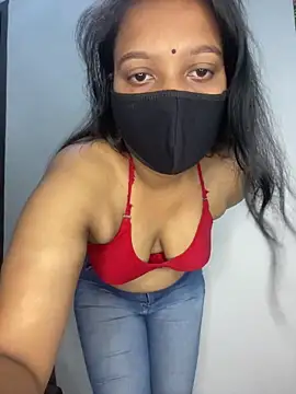 Snapshot of Monika_6999 chatting on May 11, 8:31 am Monika 6999 online show from May 11, 8:31 am